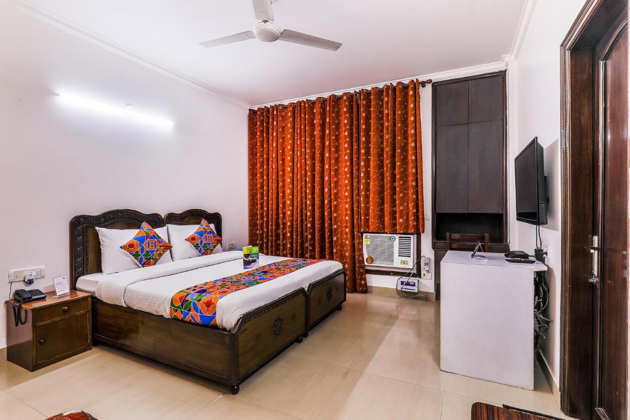 Fabexpress Hemkunt Mansion Hotel Noida Exterior foto